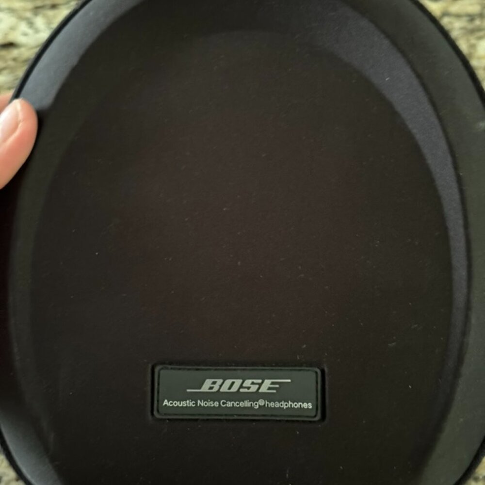 Bose QuietComfort 15 noise cancelling headphones